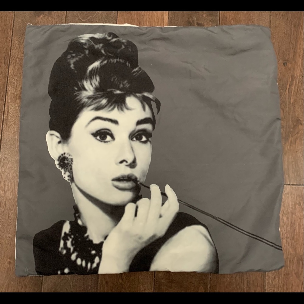 Throw pillow cover